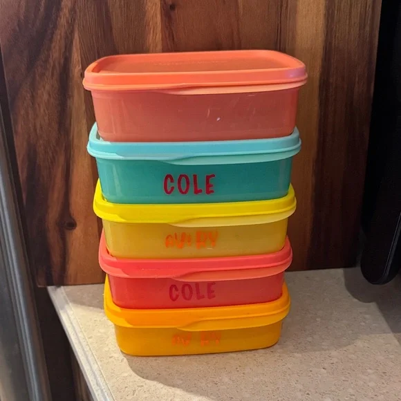 Tupperware Lunch-It Container Set - Picture 2 of 4